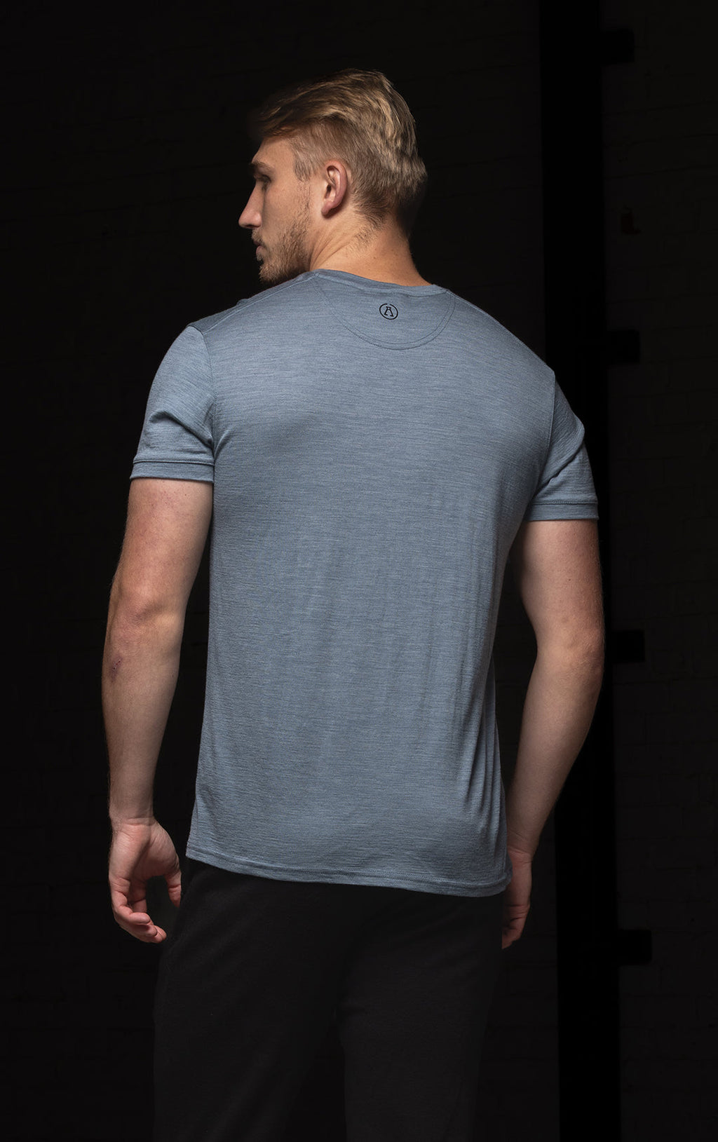 180GSM MERINO V TEE